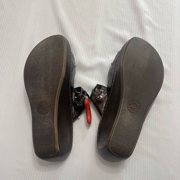 NWT Mephisto Mobils Patent Leather Sandals Size 40 US 10 New - Picture 7 of 7